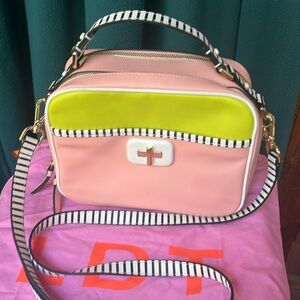 LDT Pink crossbody purse with strap